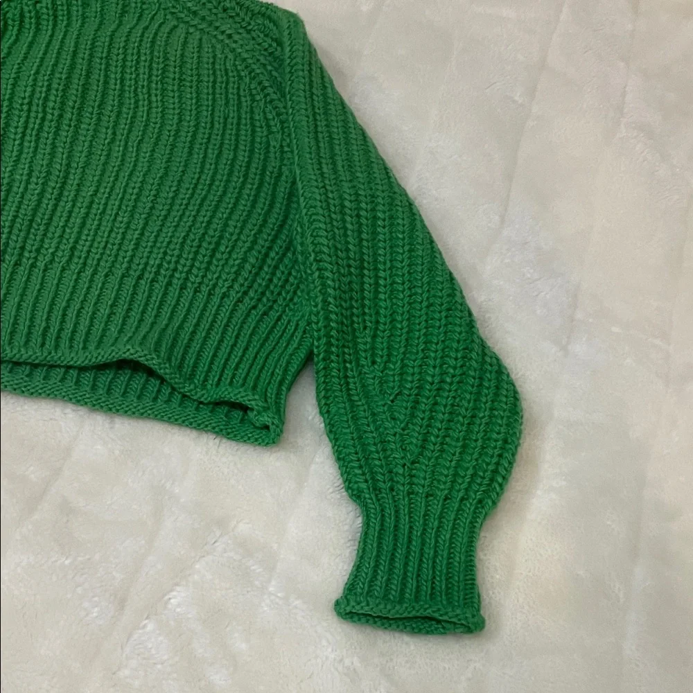 H&M Emerald Green Turtleneck Sweater - Picture 7 of 7